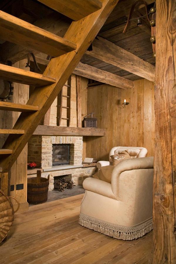 Chalet Euthalia Restaurant & Suites San Giacomo  Extérieur photo