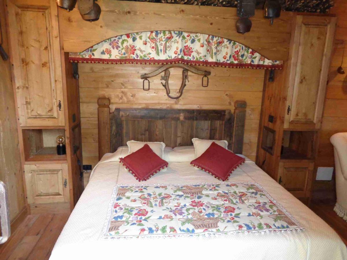 Chalet Euthalia Restaurant & Suites San Giacomo  Extérieur photo
