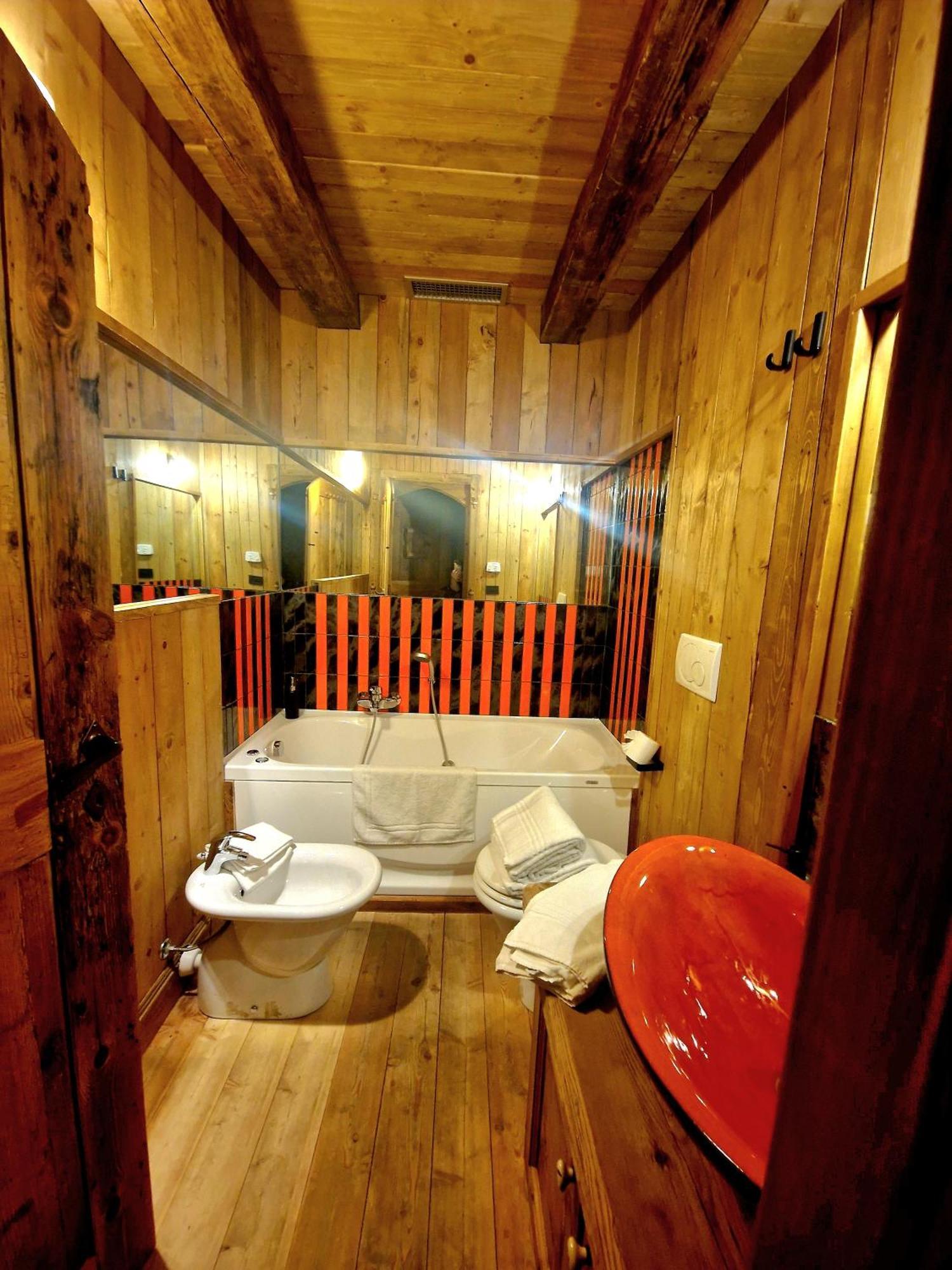 Chalet Euthalia Restaurant & Suites San Giacomo  Extérieur photo